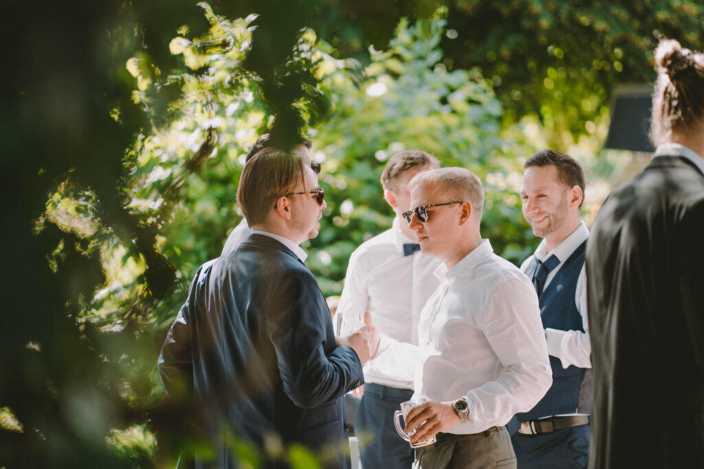Dokumentarische Hochzeitsfotografie Ronja Fella: Hochzeitsreportage Eltville am Rhein