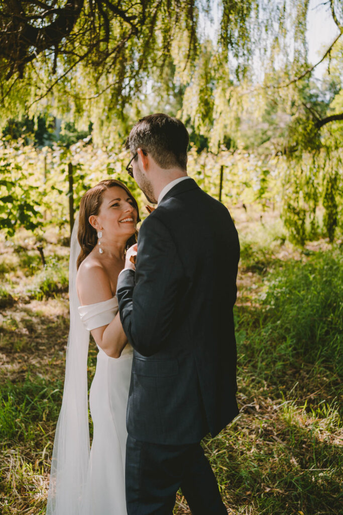 Dokumentarische Hochzeitsfotografie Ronja Fella: Hochzeitsreportage Eltville am Rhein
