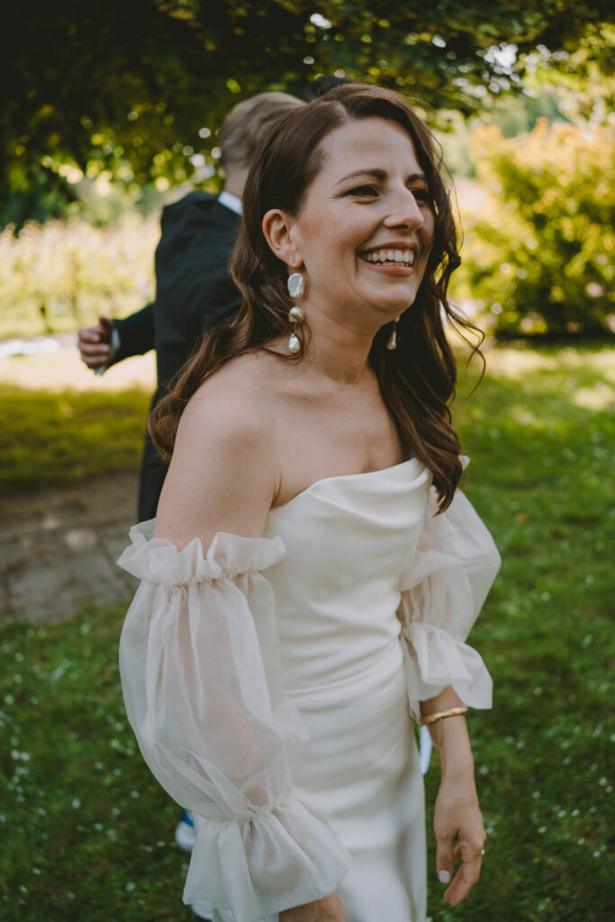 Dokumentarische Hochzeitsfotografie Ronja Fella: Hochzeitsreportage Eltville am Rhein